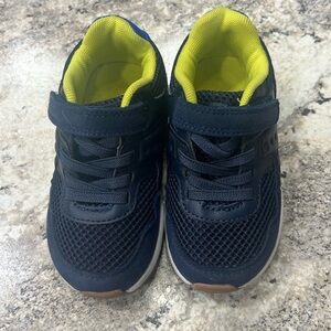 Cat & Jack Boys Gym Shoes